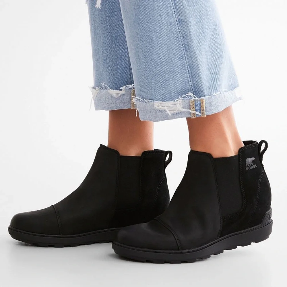 NWT SOREL Evie II Leather Ankle Boot